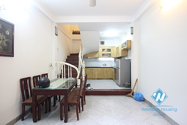 Cheap house with three bedrooms for rent in Au Co, Tay Ho, Ha Noi