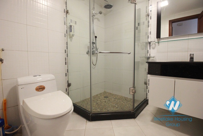 Cozy 2 bedroom apartment for rent on Tran Vu street