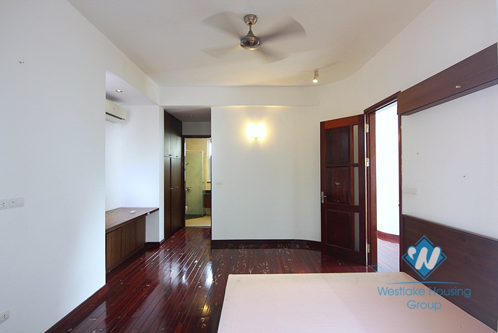 Spacious house with garden for rent in Tay Ho, Hanoi