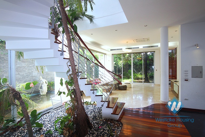 Spacious house with garden for rent in Tay Ho, Hanoi