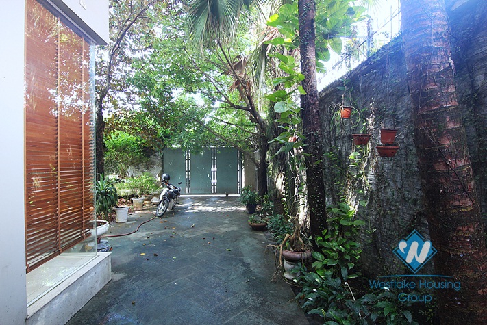 Spacious house with garden for rent in Tay Ho, Hanoi