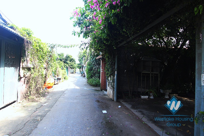 Spacious house with garden for rent in Tay Ho, Hanoi