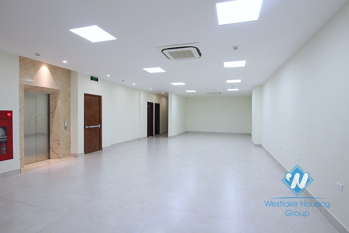A spacious office for rent in Tay Ho