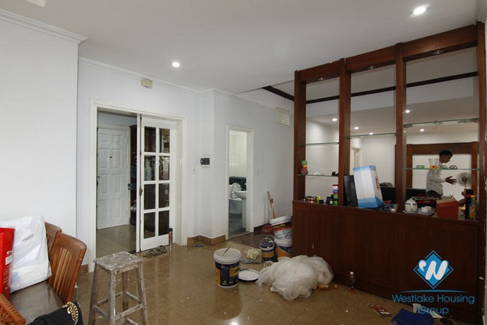 Big size apartment for rent in Vu Pham Ham st, Cau Giay District 