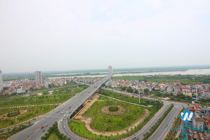 Beautiful with nice furniture for rent in Pent studio Building in Tay Ho District 