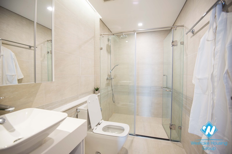 Highfloor open plan living room 2 bedrooms apt for rent in Vinhomes METROPOLIS