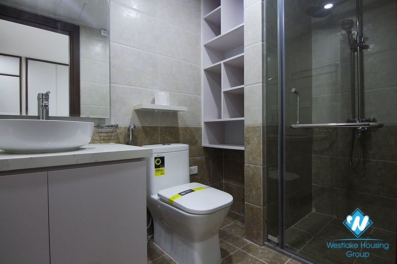 Bright and spacious 3 bedrooms apt for rent in D'. Le Roi Soleil, central Westlake, Hanoi