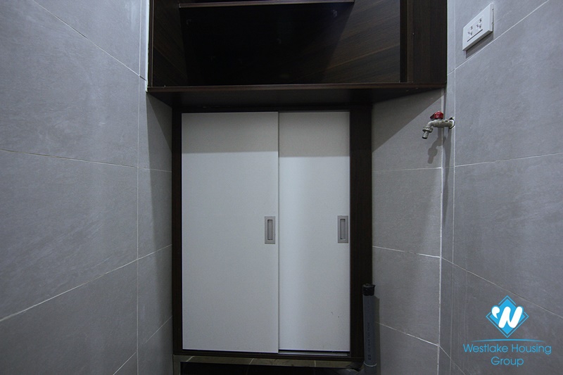 Bright and spacious 3 bedrooms apt for rent in D'. Le Roi Soleil, central Westlake, Hanoi