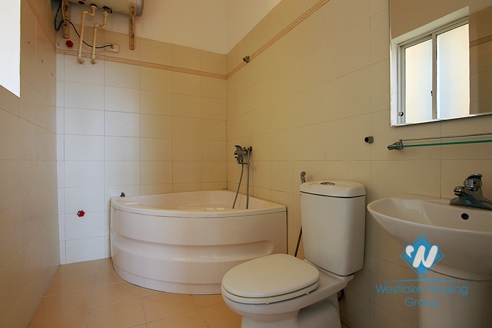 A spacious 4 bedroom house in Au co, Tay ho, Ha noi