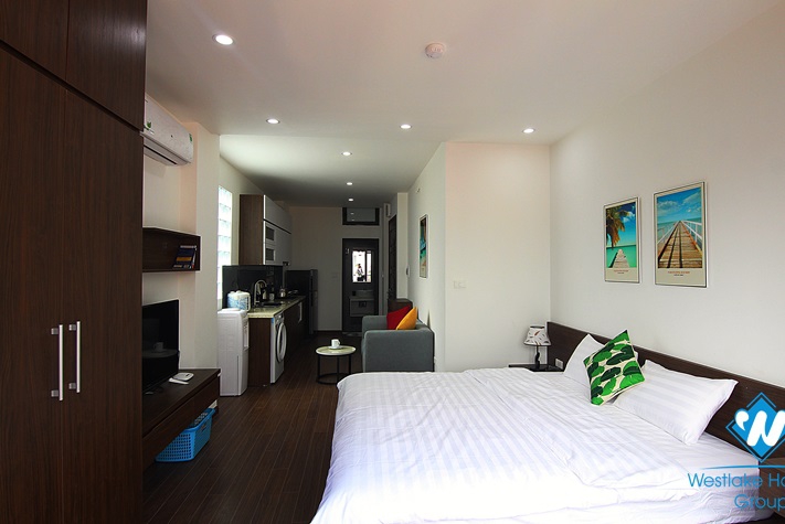 A bright and resonably priced studio on Xuan Dieu st, Tay Ho district