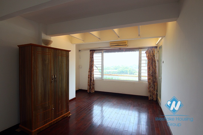 A big house for rent with 4 bedroom in Au co, Tay ho