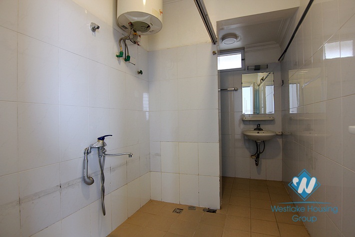 A big house for rent with 4 bedroom in Au co, Tay ho