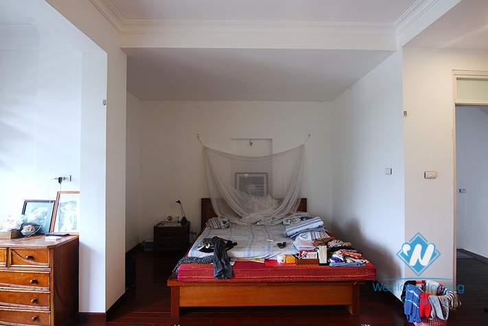 A big house for rent with 4 bedroom in Au co, Tay ho