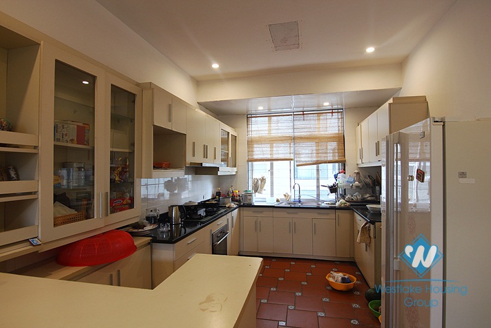 A big house for rent with 4 bedroom in Au co, Tay ho