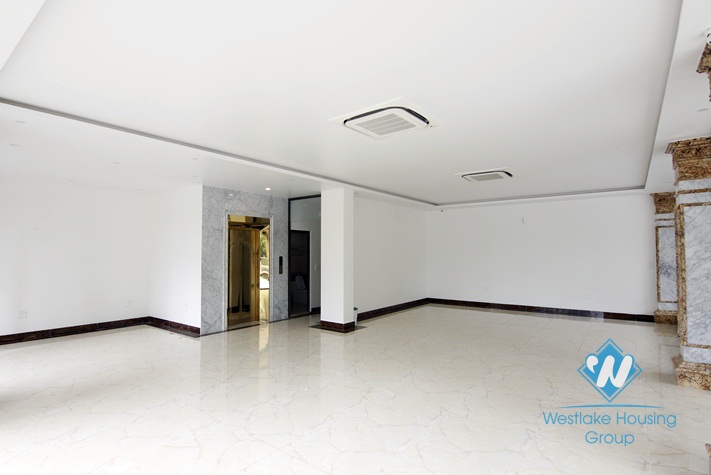 A brand new office for rent in Cau giay, Ha noi