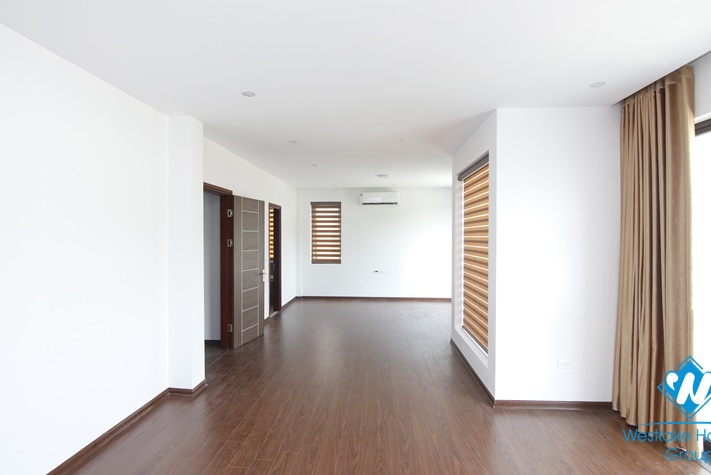 A three-bedroom villa in Diplomatic Area in Xuan Tao, Bac Tu Liem, Hanoi