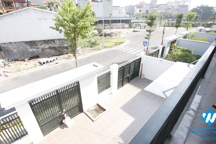 A three-bedroom villa in Diplomatic Area in Xuan Tao, Bac Tu Liem, Hanoi