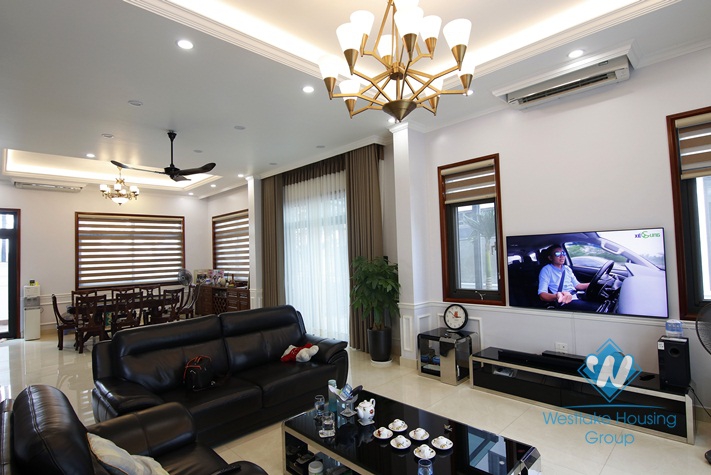 A big vila for rent in Starlake, Tay ho, Ha noi