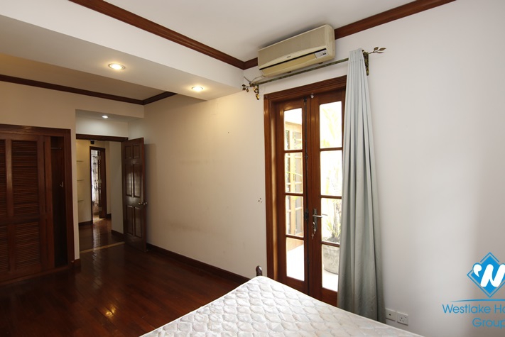 A modern fully-furnished five-bedroom house near Ton Duc Thang st, Dong Da