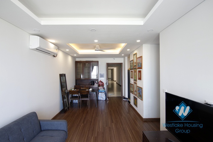 A nice and cheap 2 bedroom apartment for rent in Ngoai giao doan, Tay ho