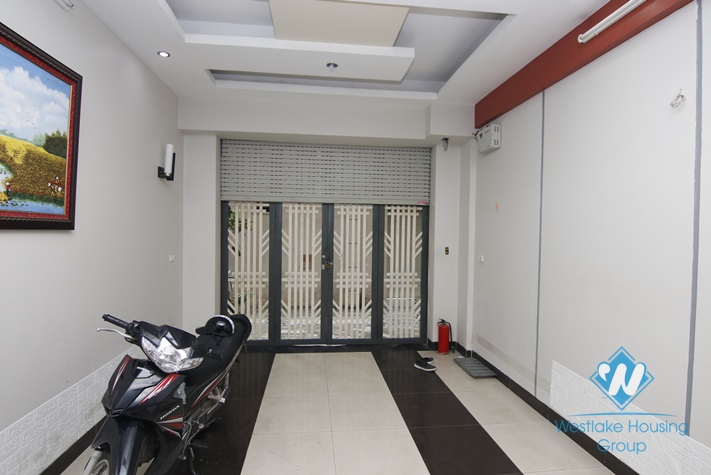 Four bedrooms house for rent in Doi Can street, Ba Dinh area