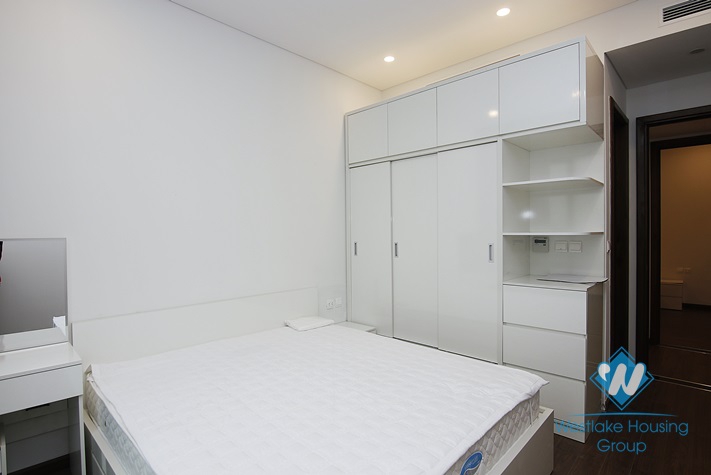 High floor 2 bedrooms apartment for rent in Sun Grand City Ancora, Luong Yen, Hai Ba Trung