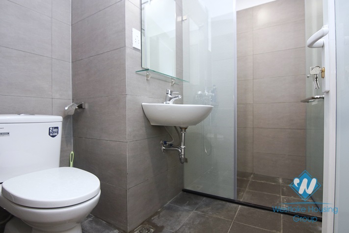 An affordable price 1 bedroom apartment for rent in Hoang Hoa Tham, Ba Dinh