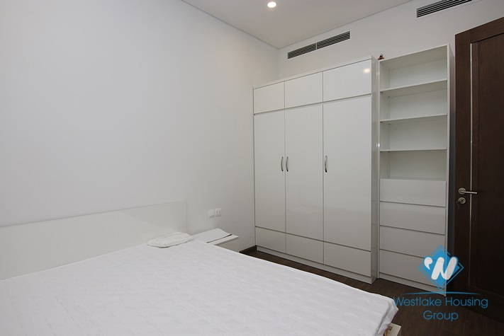 High floor 2 bedrooms apartment for rent in Sun Grand City Ancora, Luong Yen, Hai Ba Trung