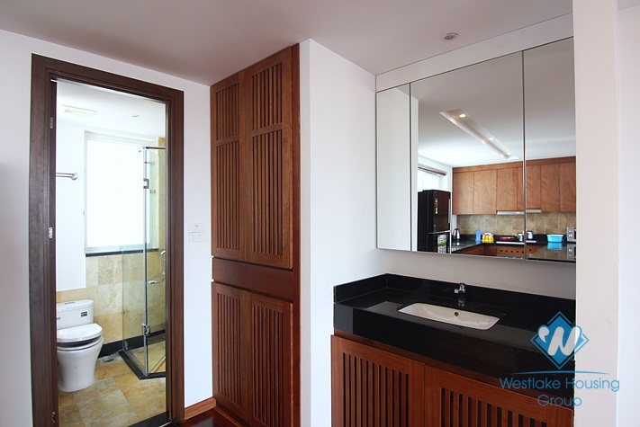 Brand new 3 bedrooms apartment for rent in Tu Hoa, Tay Ho area