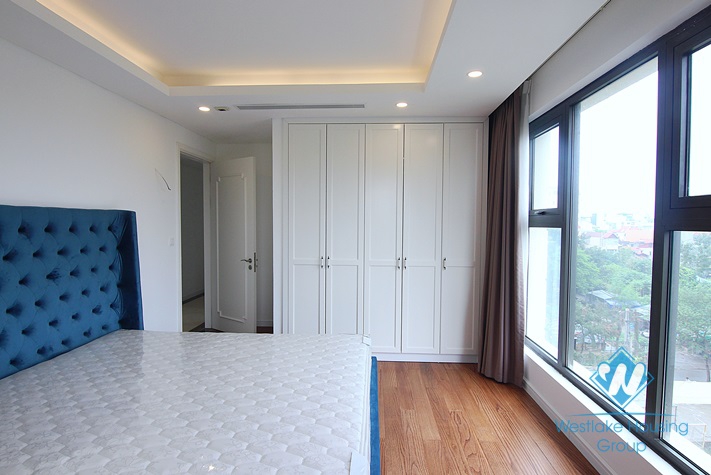 A royal 3 bedroom apartment for rent in D' Le Roi Soleil building, Xuan Dieu, Tay Ho