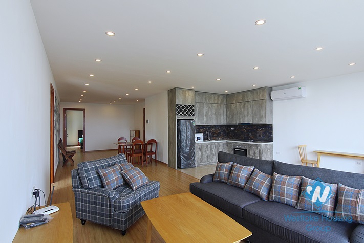 Lake view 3 bedrooms apartment for rent in Au Co street, Tay Ho, Ha Noi
