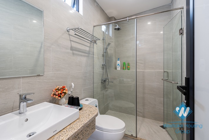 Bright 2 bedroom apartment for rent in Kham Thien street, Dong Da, Ha Noi