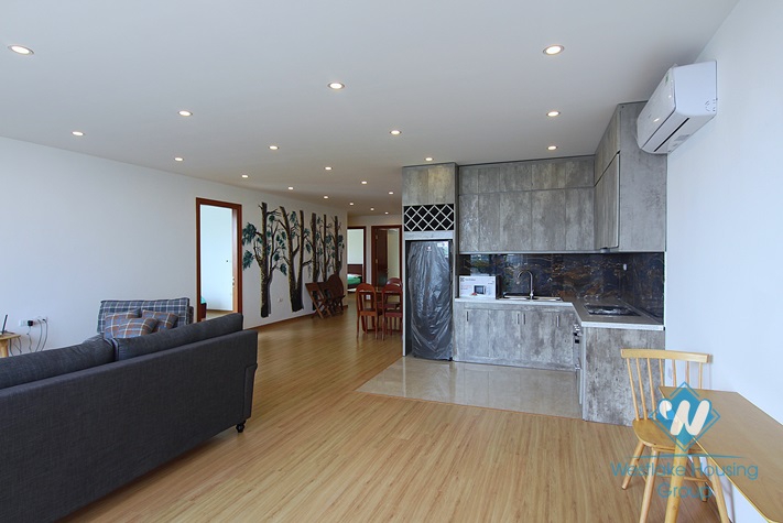 Lake view 3 bedrooms apartment for rent in Au Co street, Tay Ho, Ha Noi