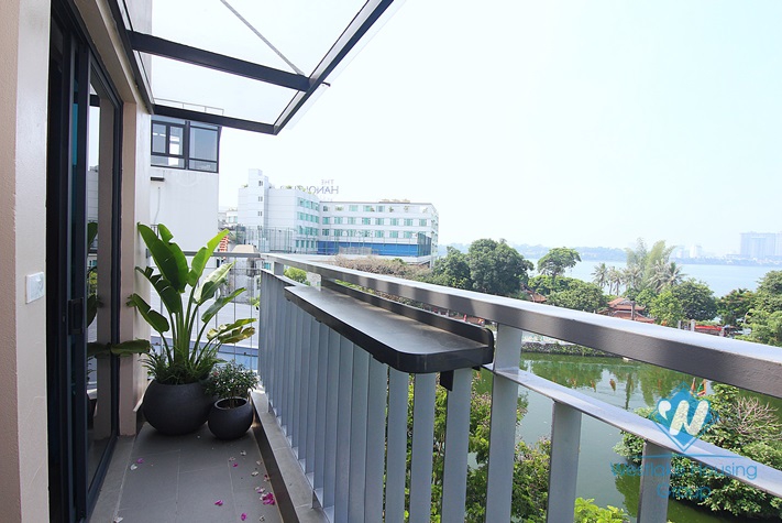 Lake view 2 bedrooms apartment with balcony for rent in Yen Hoa, Tay Ho