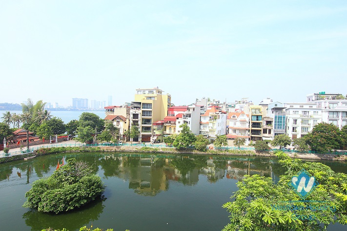 Lake view 2 bedrooms apartment with balcony for rent in Yen Hoa, Tay Ho