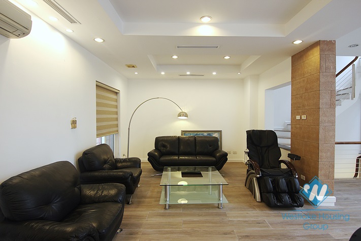 Morden 2 bedrooms house for rent in Dang Thai Mai, Tay Ho area