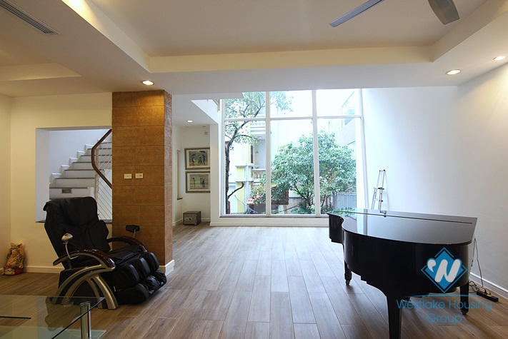 Morden 2 bedrooms house for rent in Dang Thai Mai, Tay Ho area