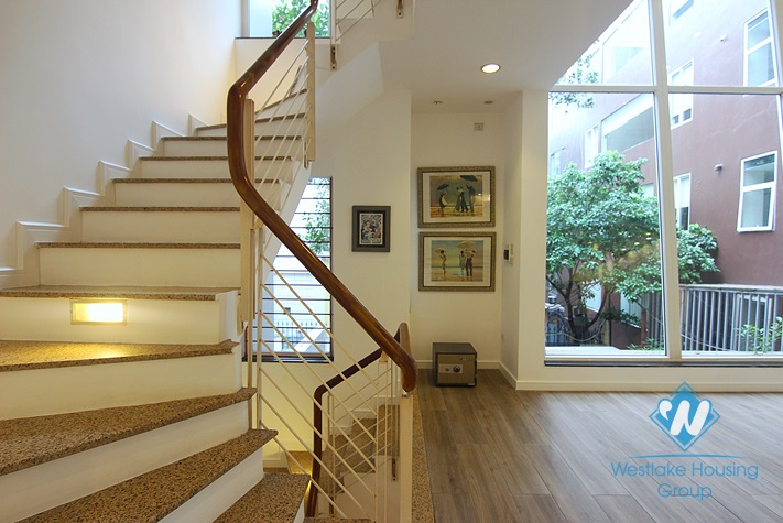 Morden 2 bedrooms house for rent in Dang Thai Mai, Tay Ho area