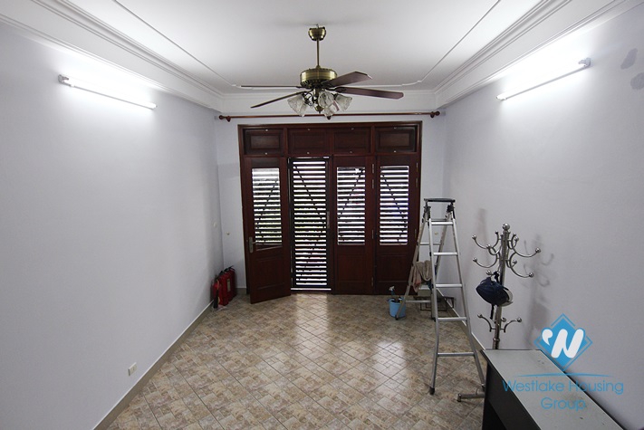 A four en suit bedroom house in Dang Thai Mai street, Tay Ho district