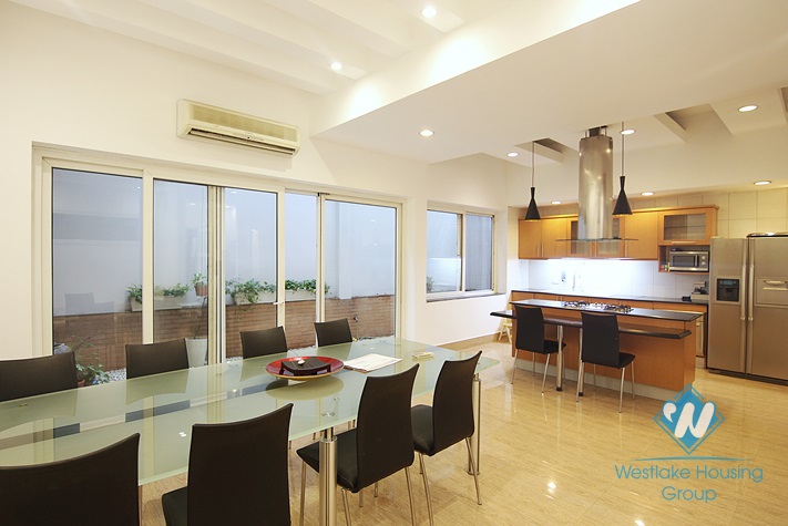 Morden 2 bedrooms house for rent in Dang Thai Mai, Tay Ho area