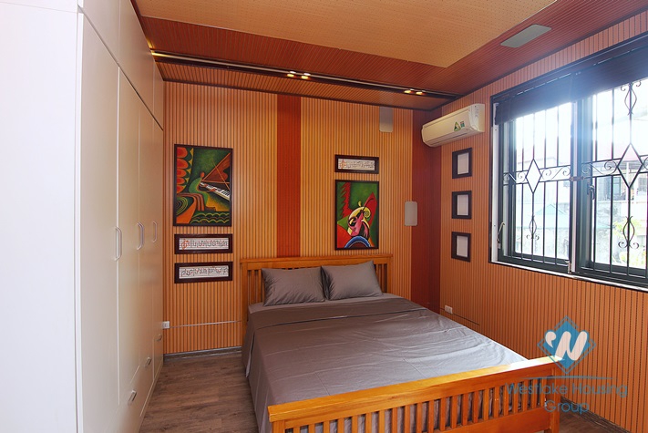 A 4 bedroom apartment with lake view in Tay Ho, Ha Noi