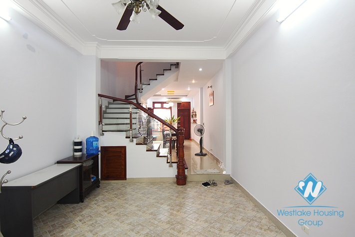 A four en suit bedroom house in Dang Thai Mai street, Tay Ho district