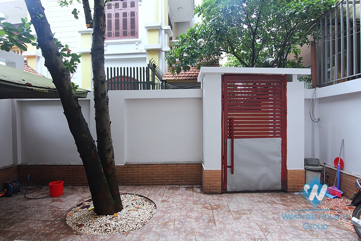 Morden 2 bedrooms house for rent in Dang Thai Mai, Tay Ho area