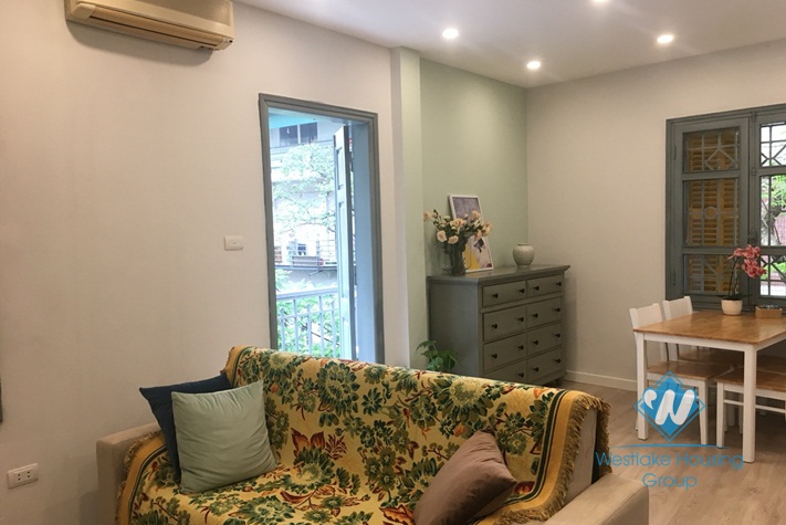 Cozy 1 bedroom apartment for rent on Nguyen Khac Hieu street