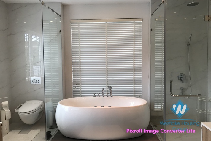 Gorgeous 4 bedroom villa for rent in Vinhomes Riverside Long Bien