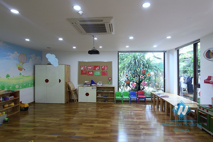 A massive property for rent in Tay Ho District