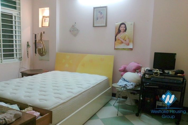 An affordable three-bedroom house near Hoang Hoa Tham Ba Dinh Hanoi