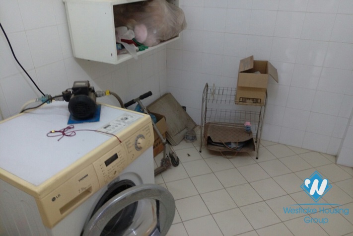 An affordable three-bedroom house near Hoang Hoa Tham Ba Dinh Hanoi