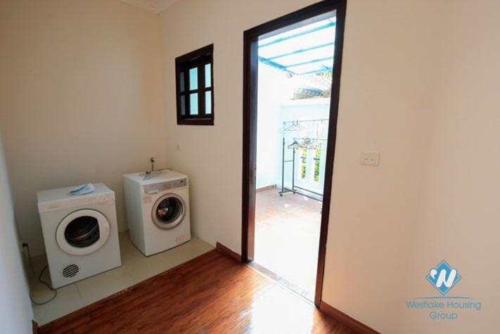 A good villa with furnished furniture for rent in Ciputra D Block