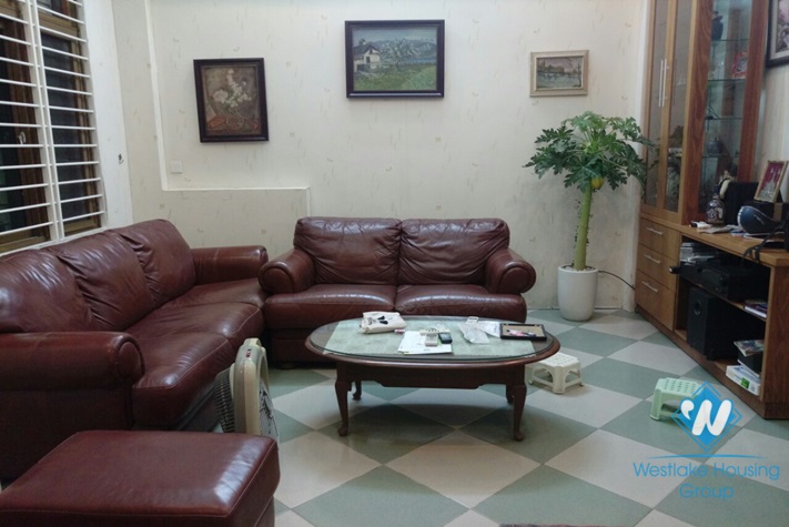 An affordable three-bedroom house near Hoang Hoa Tham Ba Dinh Hanoi